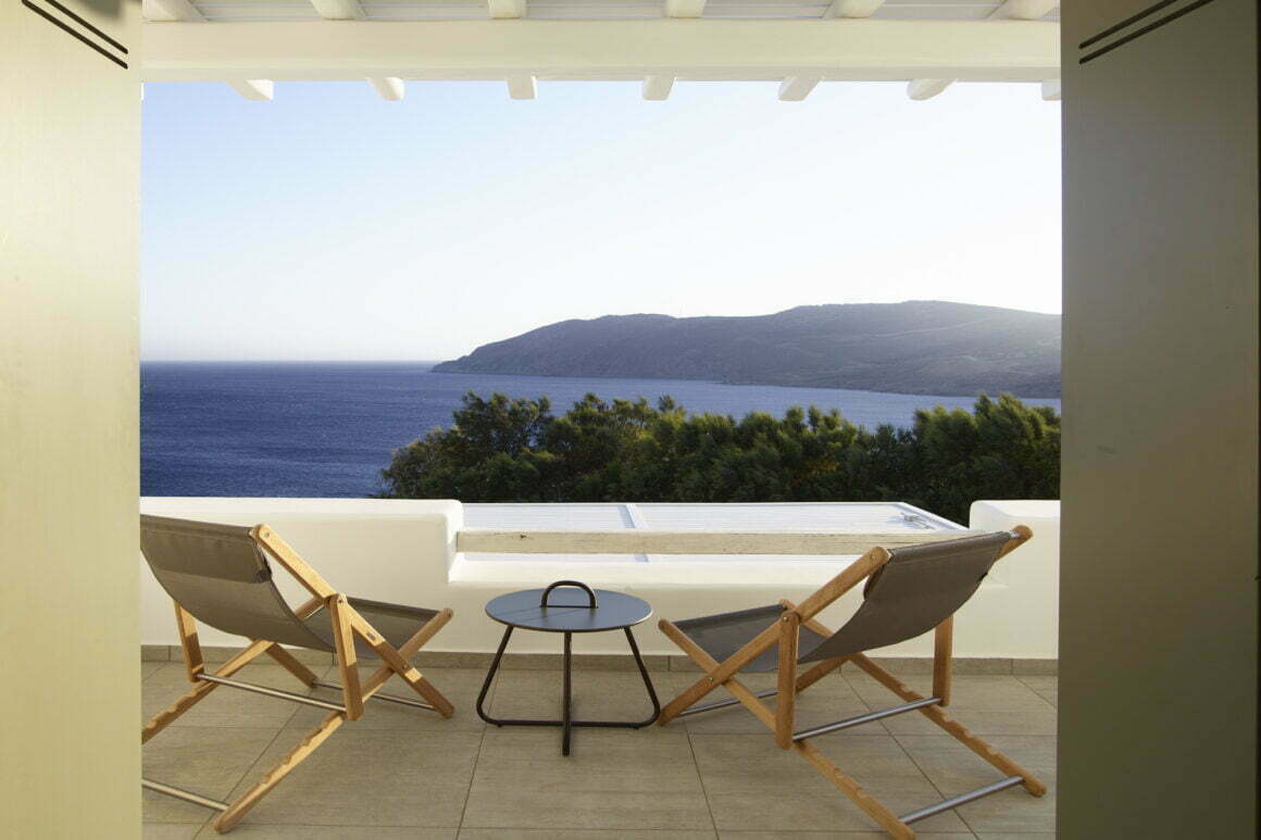 sea side mykonos luxury villas - blue emerald - billionaire club mykonos