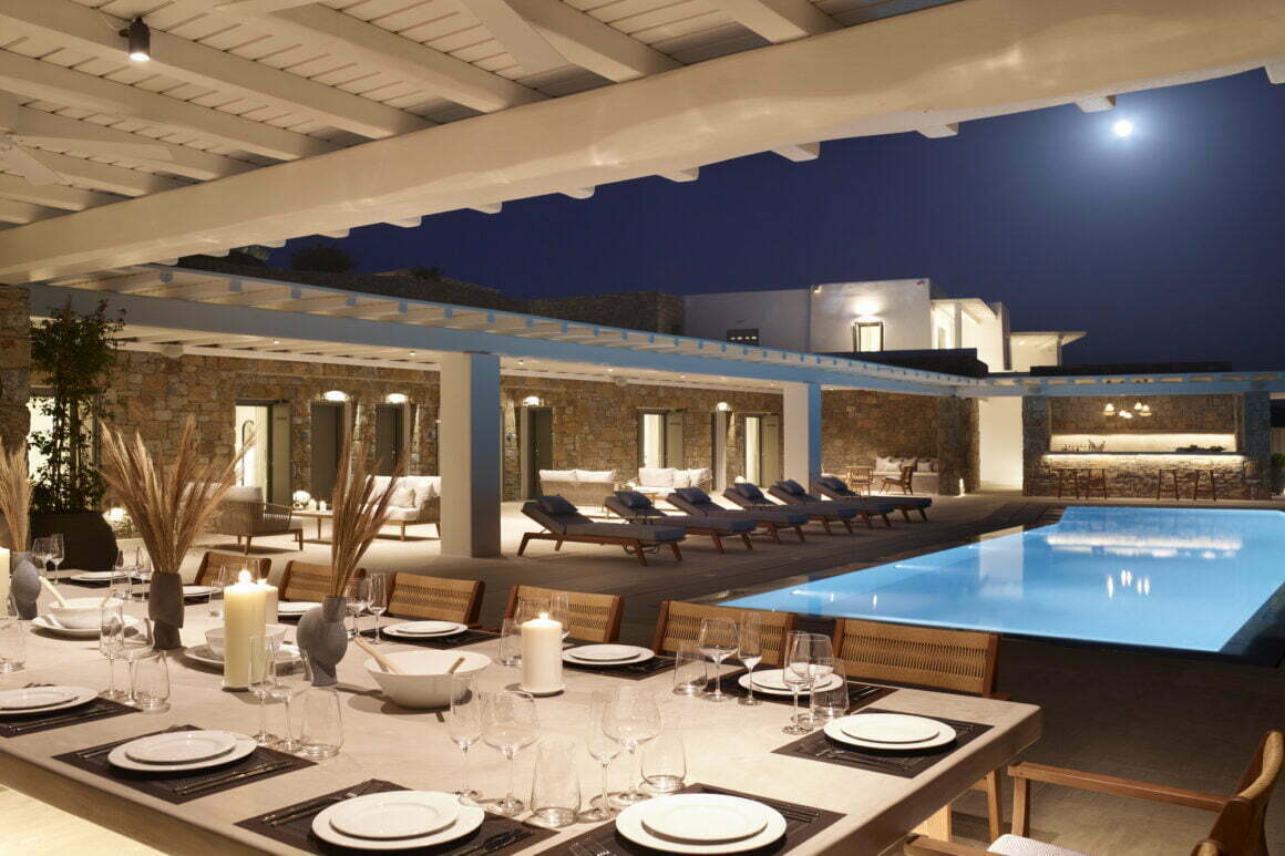 blue pearl - majestic villa in Mykonos - billionaire club mykonos concierge 2