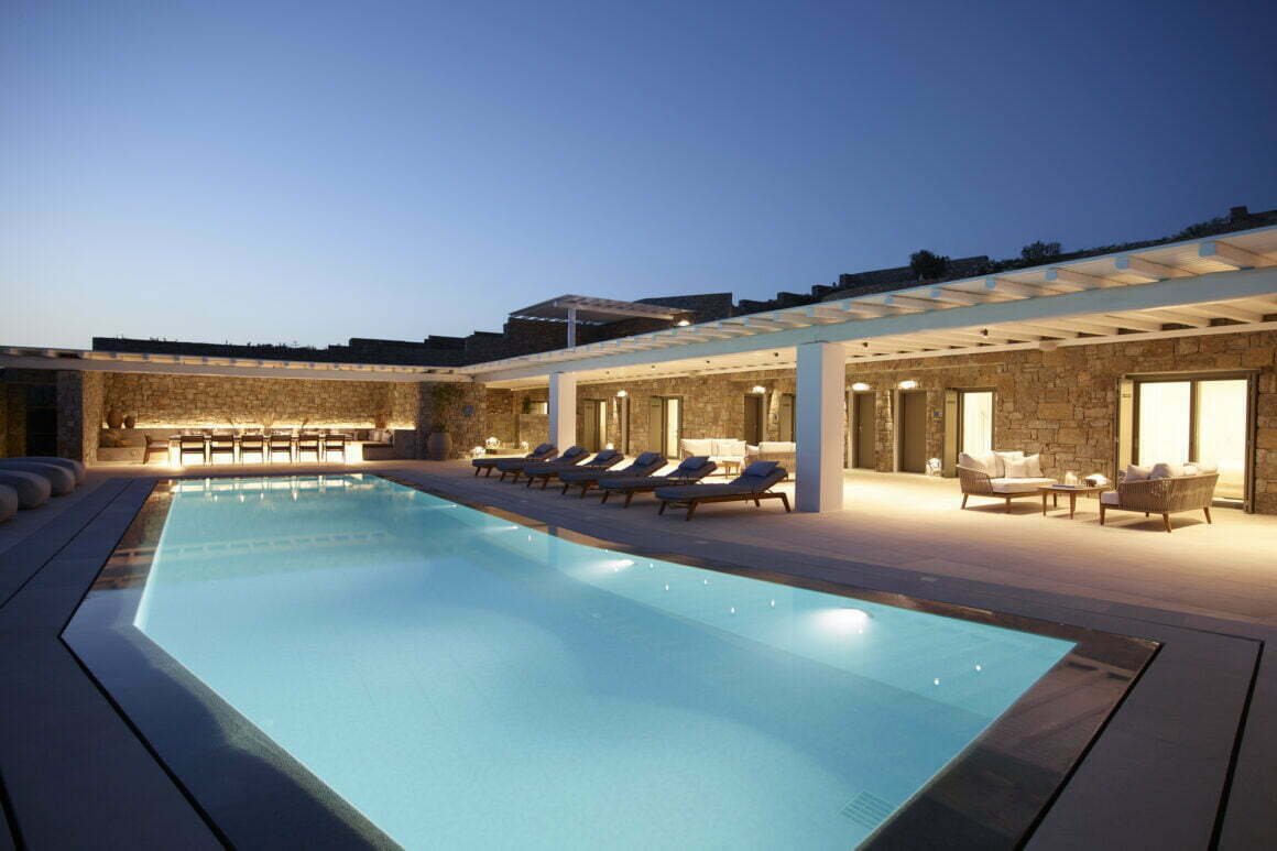 blue pearl - majestic villa in Mykonos - billionaire club mykonos concierge luxury pool