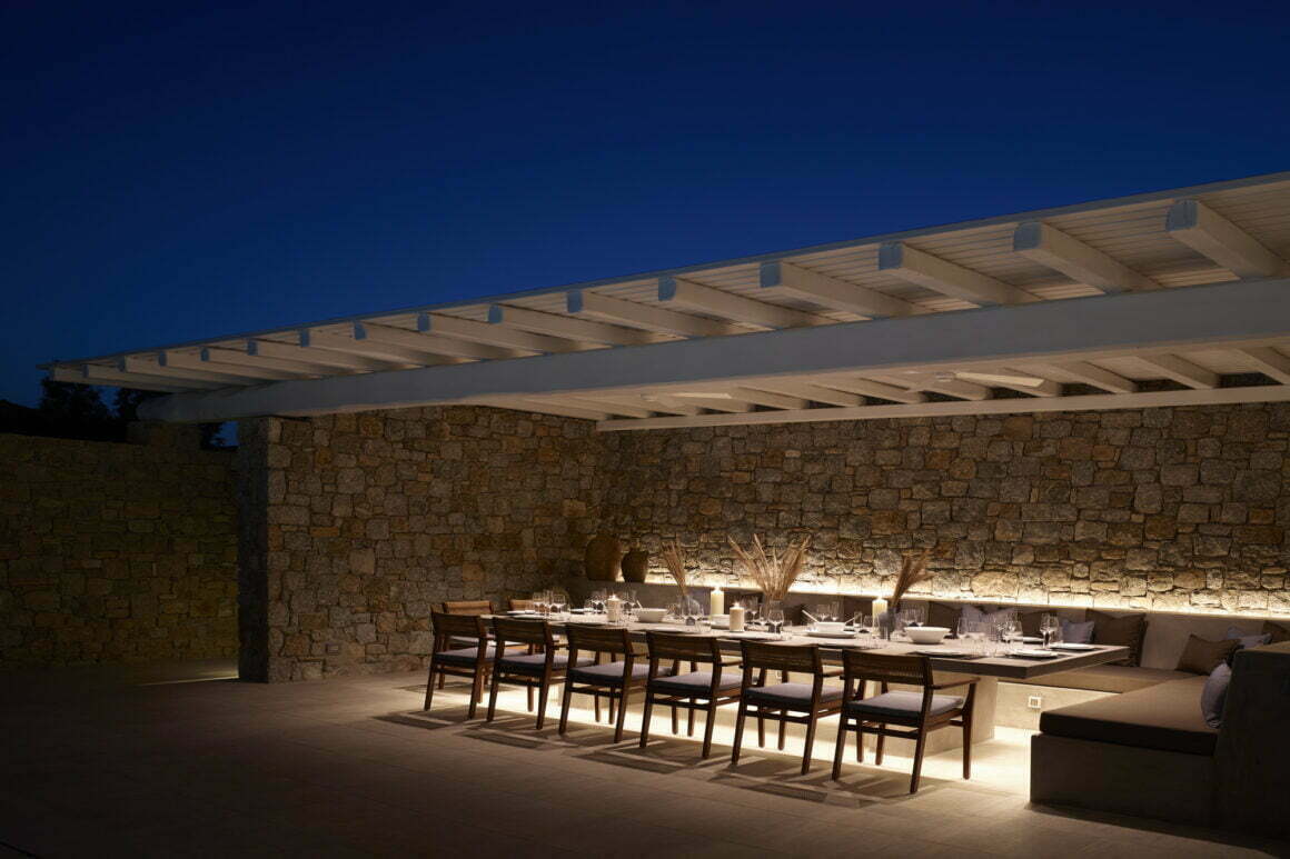 blue pearl - majestic villa in Mykonos - billionaire club mykonos concierge
