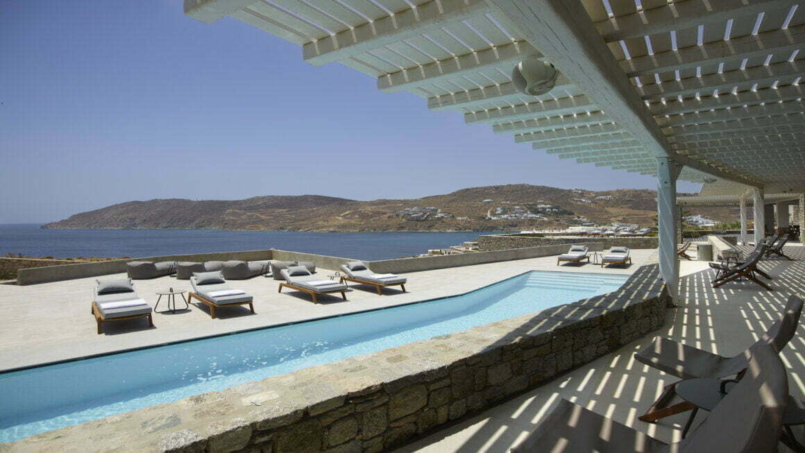 Blue Sapphire - top villa Mykonos pool - billionaire club mykonos concierge 4