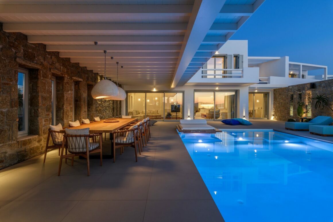 Amazing villas in Mykonos - millionaires villa - billionaire club mykonos