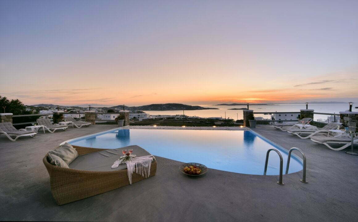 booking luxury villas mykonos - serenna - billionaire club Mykonos villas pool view