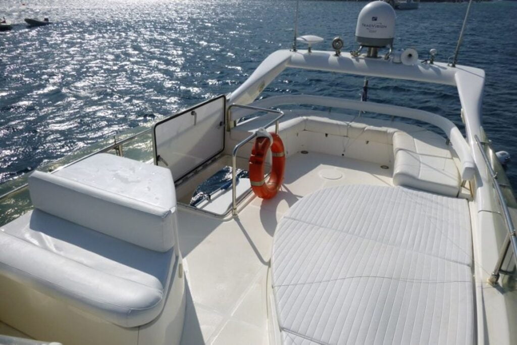 luxurious yachts mykonos - charter a yacht - ferretti 46 - billionaire club mykonos concierge #48