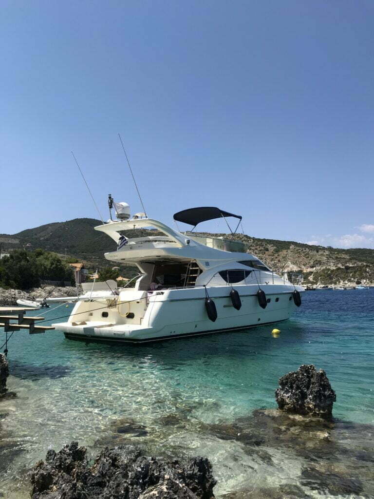 luxurious yachts mykonos - charter a yacht - ferretti 46 - billionaire club mykonos concierge