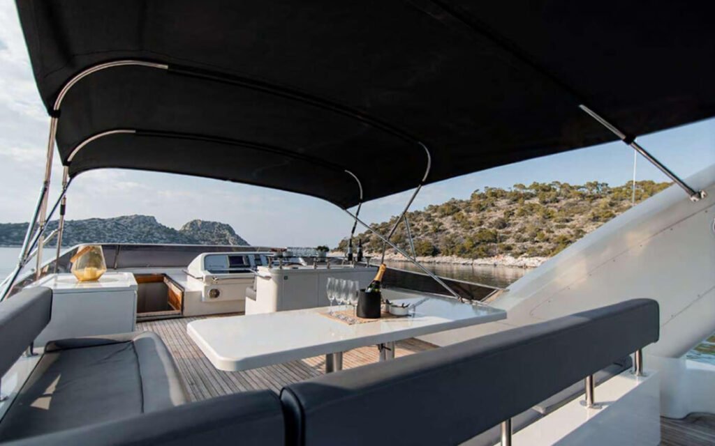 alalunga 78' - billionaires europe - mega yachts mykonos 2