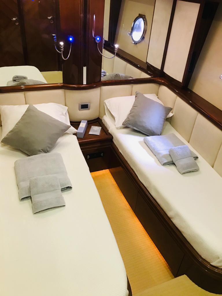 luxury yachts mykonos - billionaire lifestyle mykonos 5