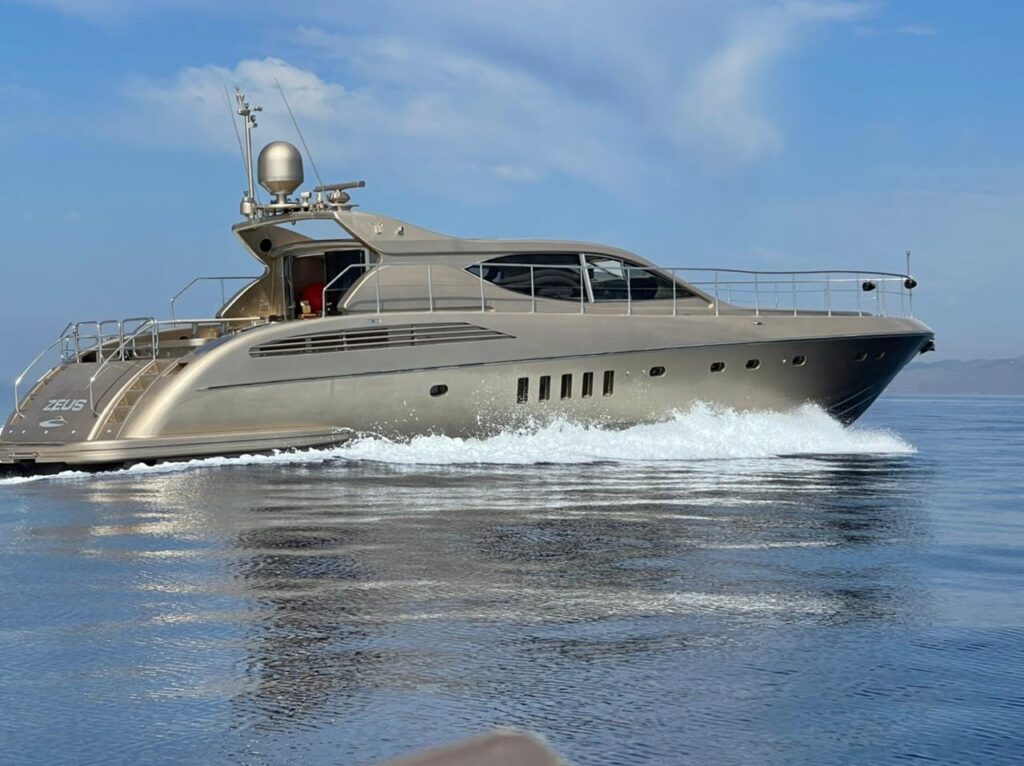 zeus yacht mykonos - billionaires club yachts - luxury yachting mykonos 34
