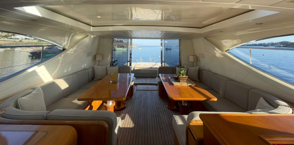 arno leopard - luxurious yachts mykonos - billionaire club mykonos