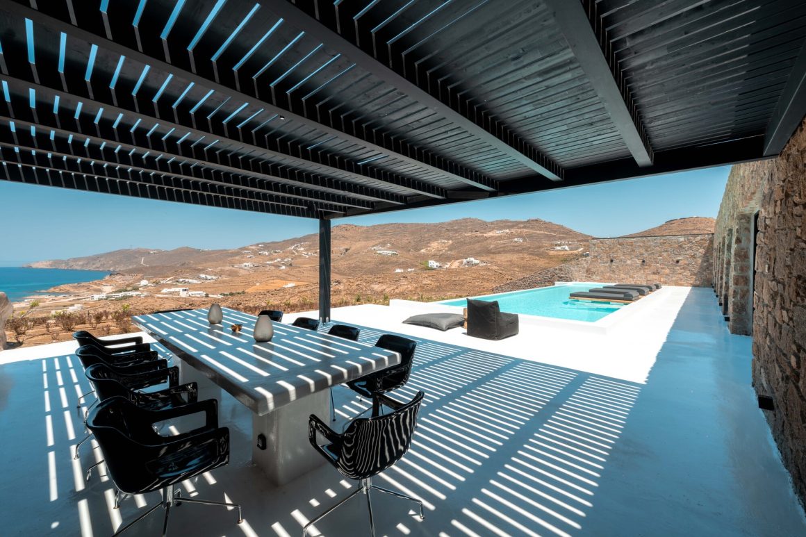 ultra luxury mansions mykonos - billionaire club