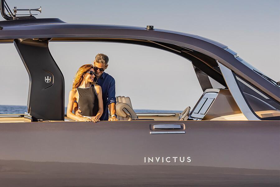 luxury yachts mykonos - invictus yacht billionaire club mykonos 1