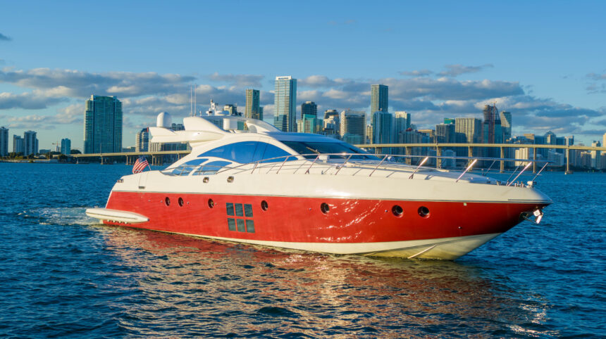 billionaire club miami - yacht azimut