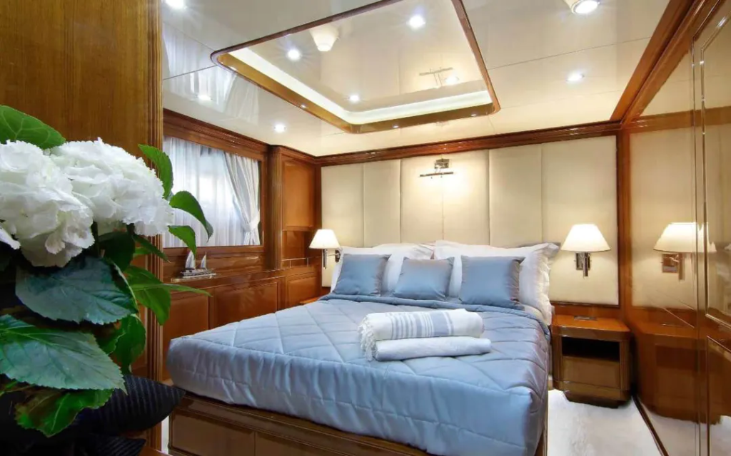 athina mega yacht posillipo interior 2